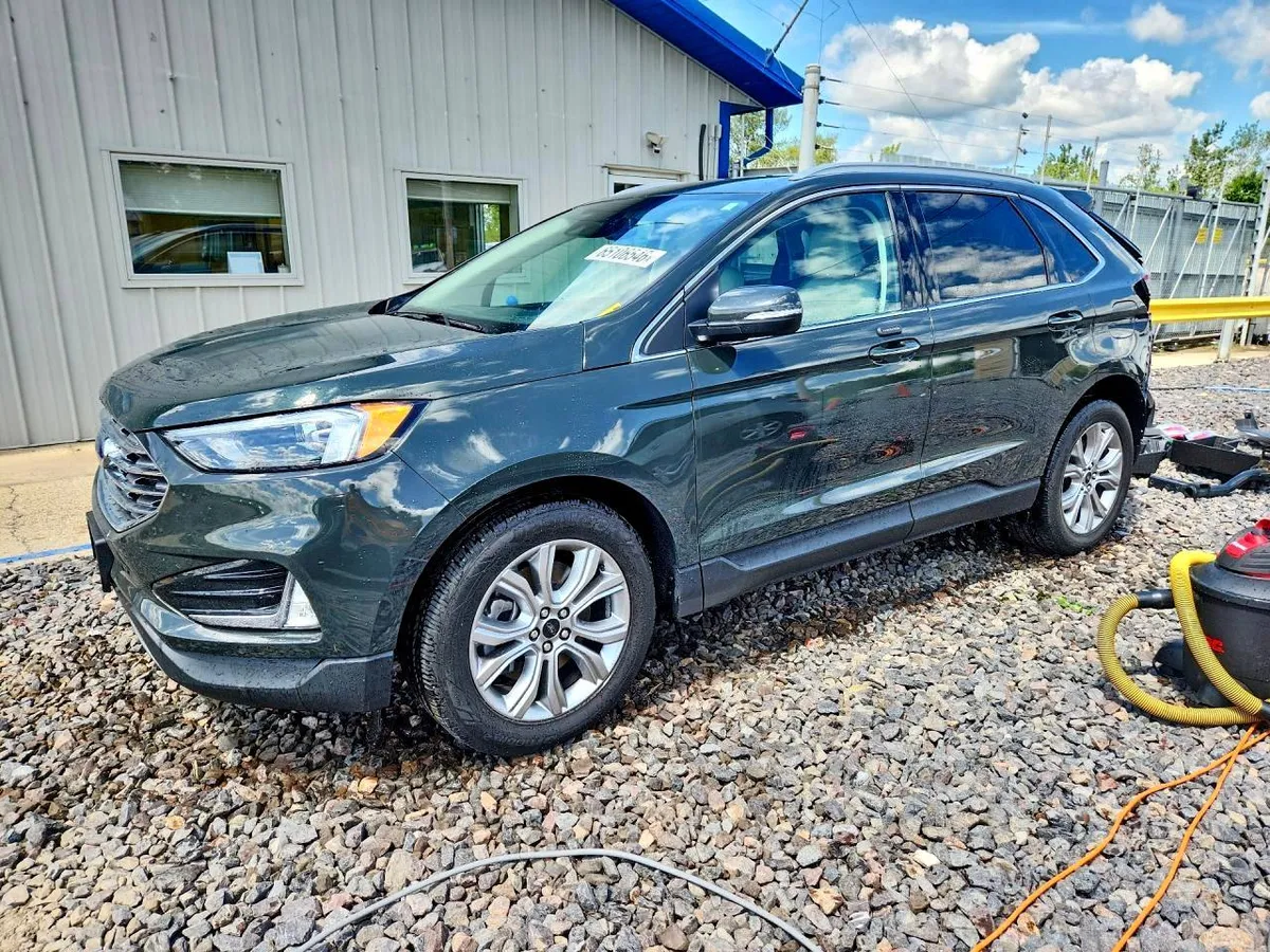 FORD EDGE TITANIUM 2023