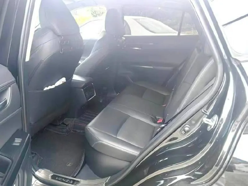 TOYOTA VENZA 2023
