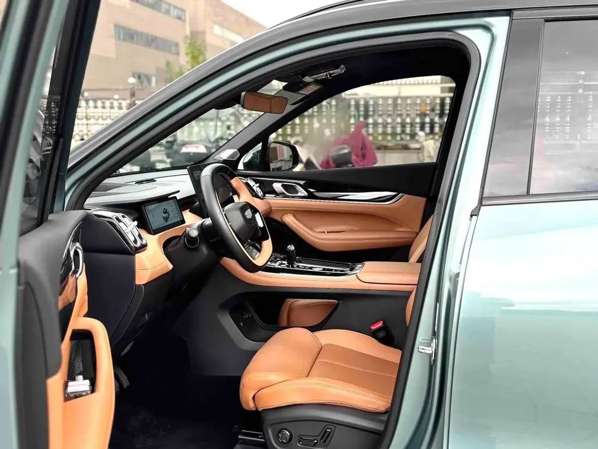 GEELY BOYUE L 2025