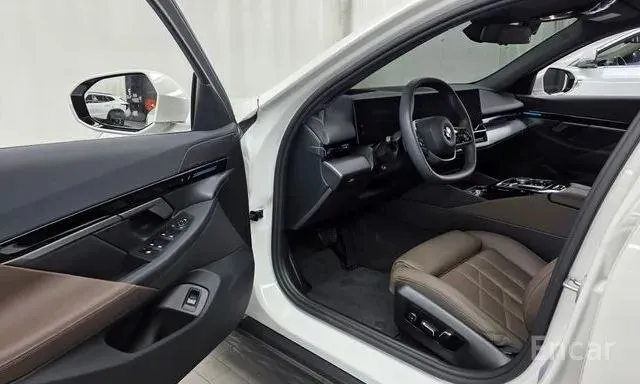 BMW 520I 2023