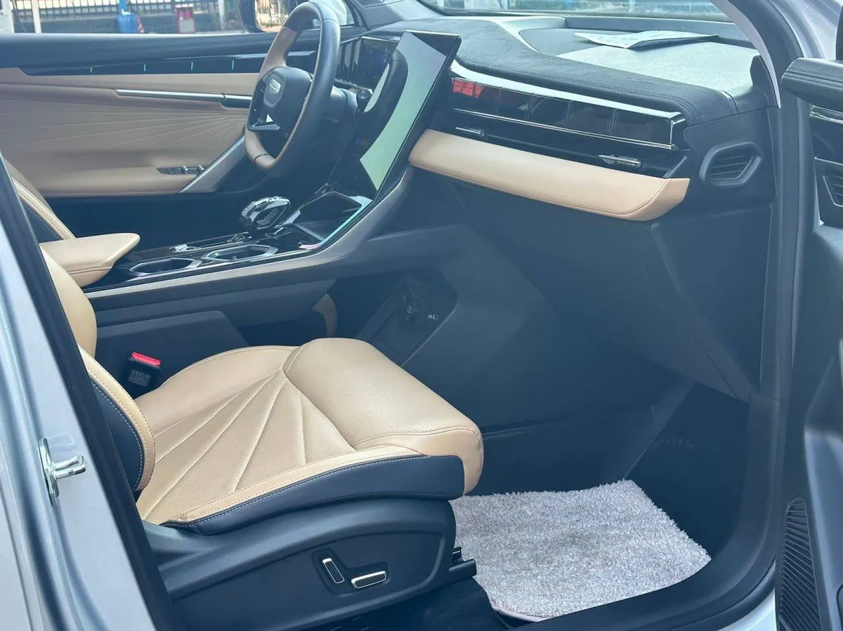 GEELY BOYUE L PREMIUM 2023