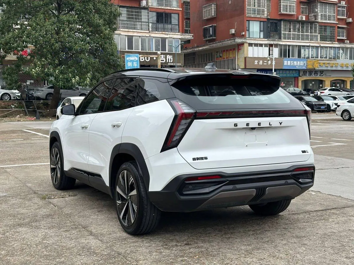 GEELY BOYUE L PREMIUM 2023