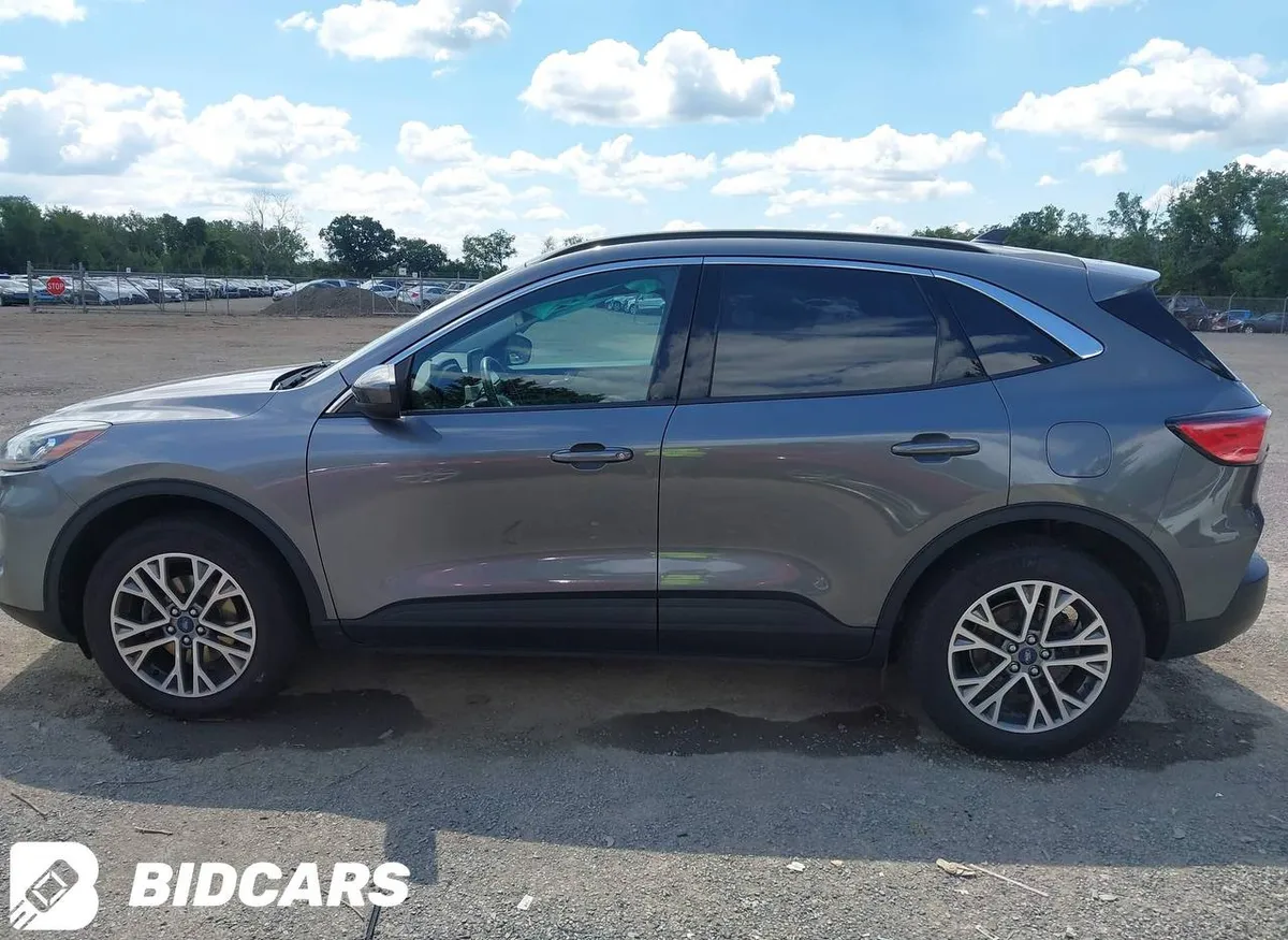 FORD ESCAPE SEL 2023