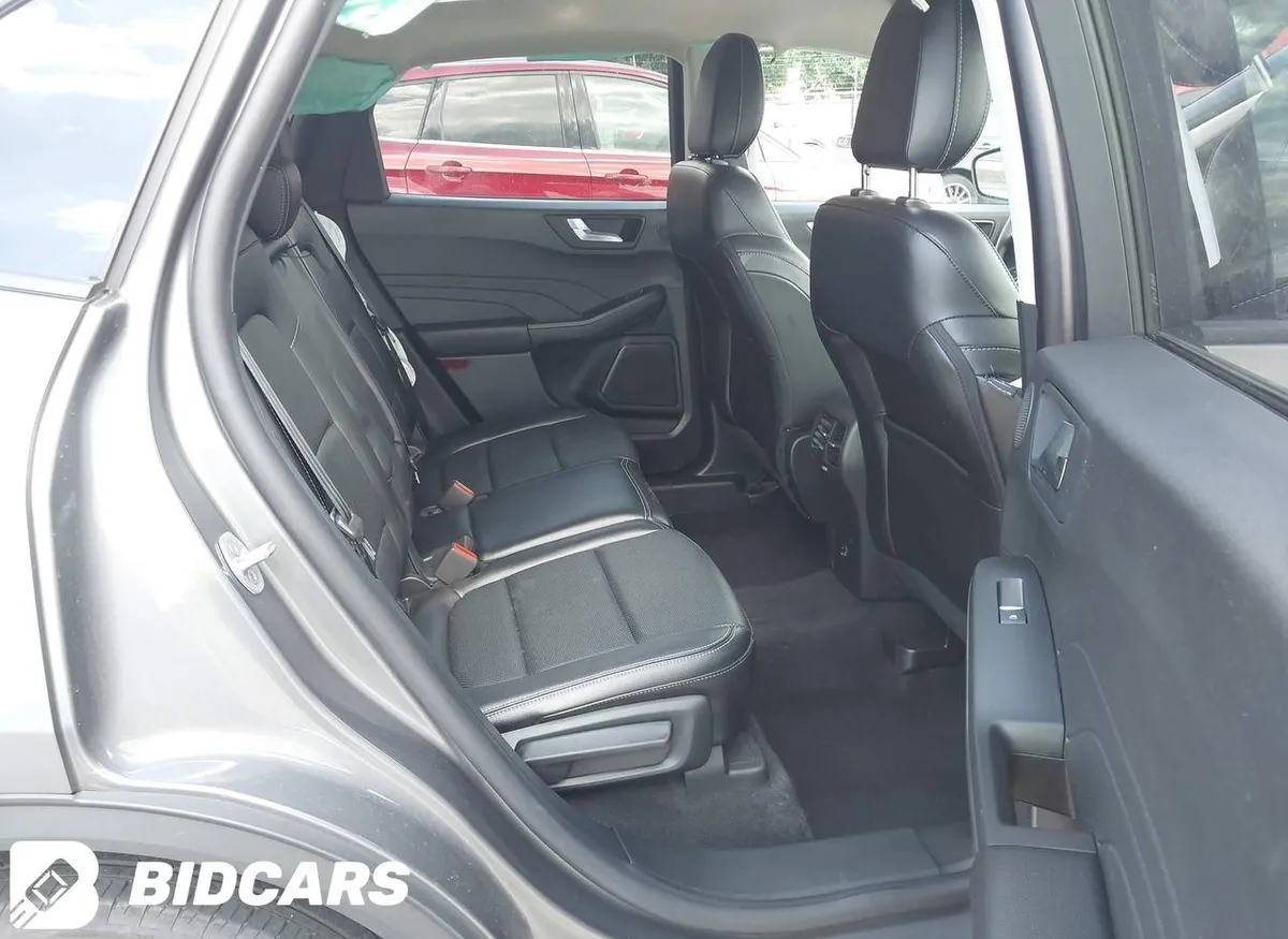 FORD ESCAPE SEL 2023