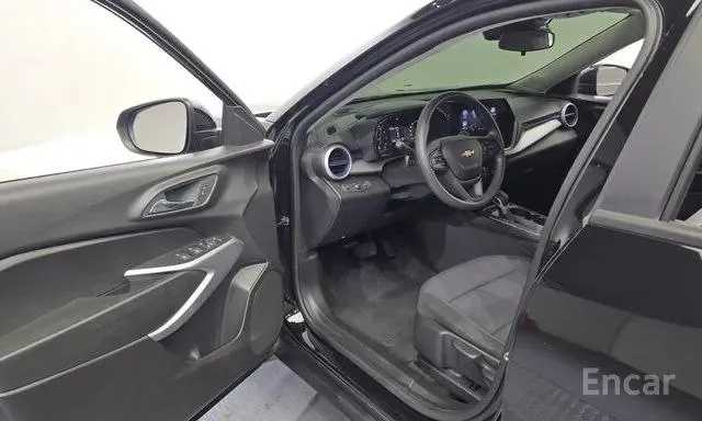 CHEVROLET TRAX CROSSOVER LS 2023