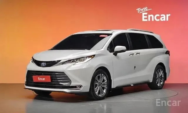 TOYOTA SIENNA LIMITED 2022