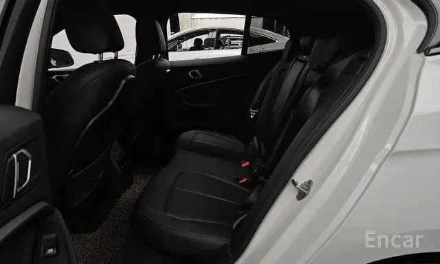 BMW 120I M-SPORT 2022