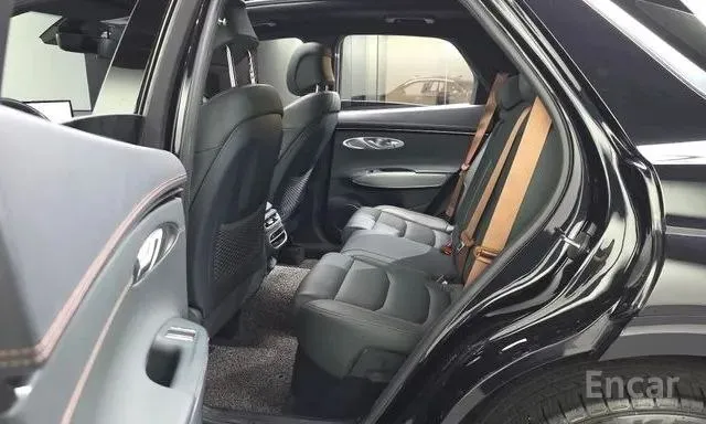 GENESIS GV70 2022