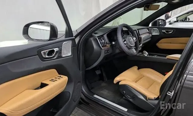VOLVO XC60 B6 INSCRIPTION 2022