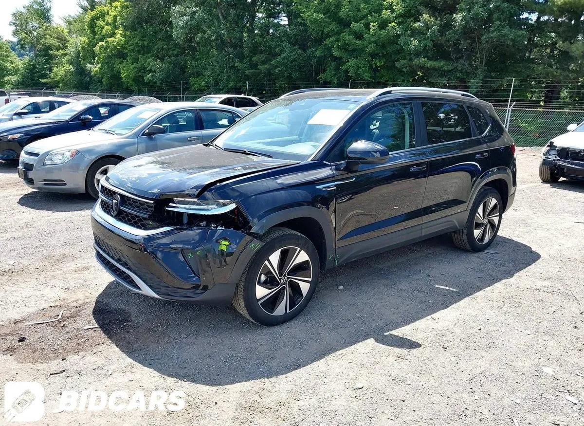 VOLKSWAGEN TAOS SE 2024