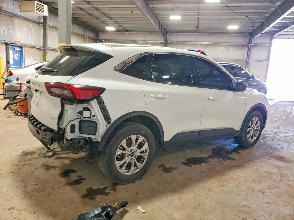 FORD ESCAPE ACTIVE 2023