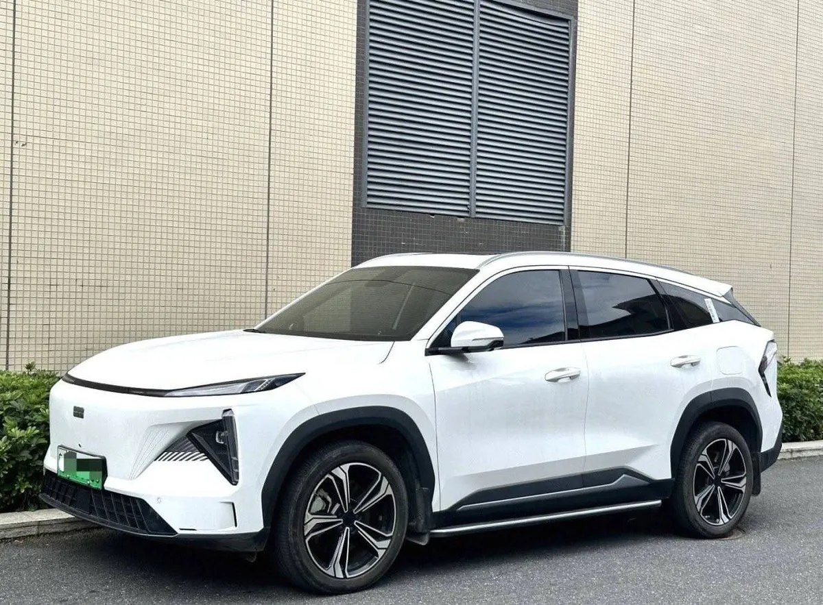 GEELY GALAXY L7 2023