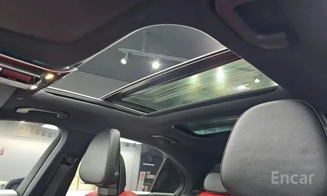 MERCEDES-BENZ C300 AMG LINE 2022
