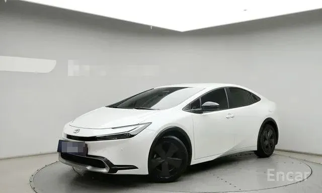 TOYOTA PRIUS LE 2023
