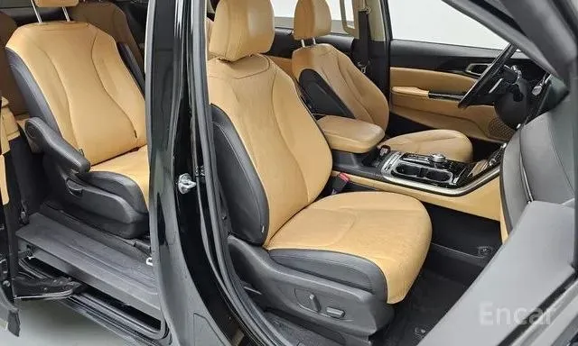 KIA CARNIVAL NOBLESSE 2022