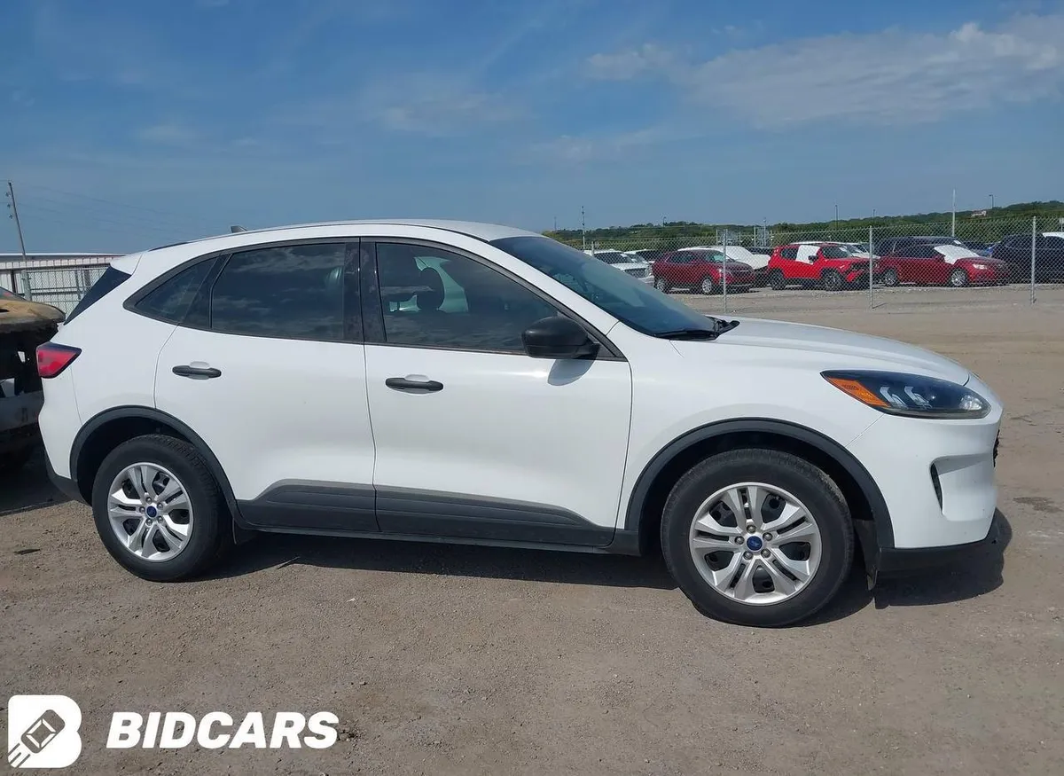 FORD ESCAPE S 2022