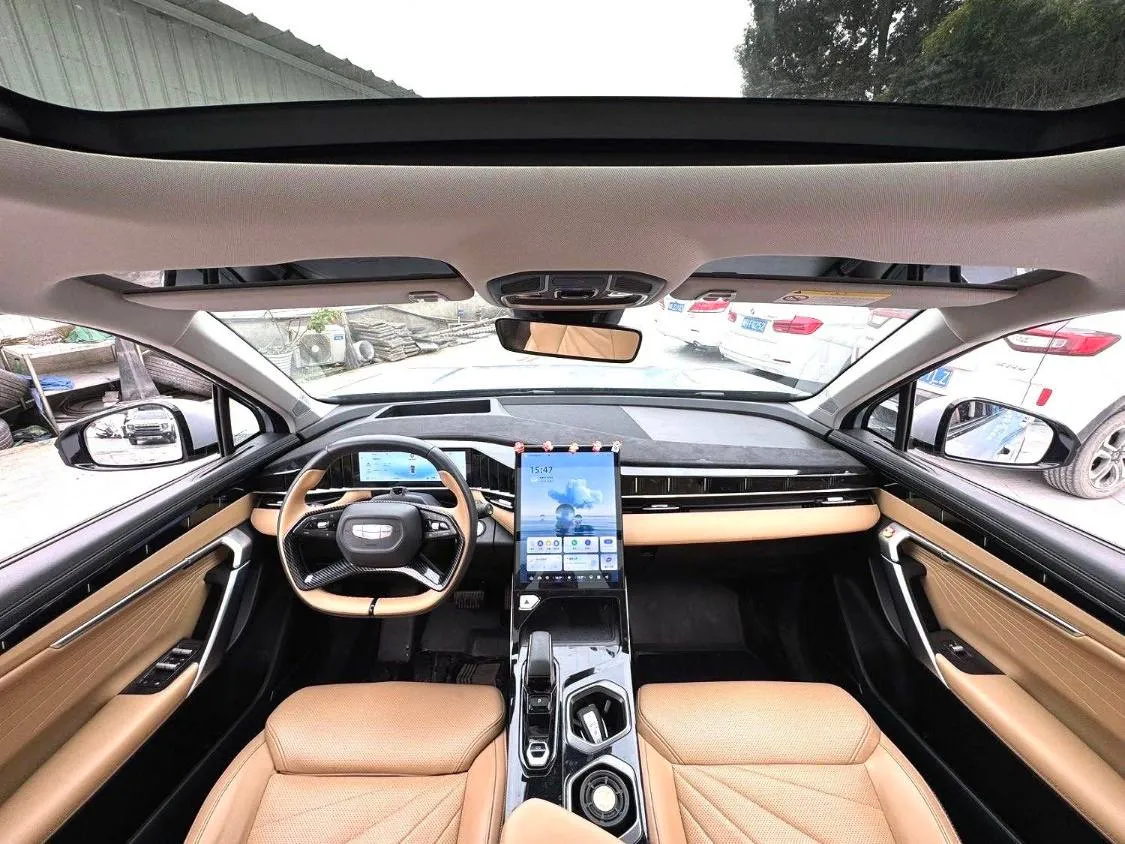 GEELY BOYUE L 2022