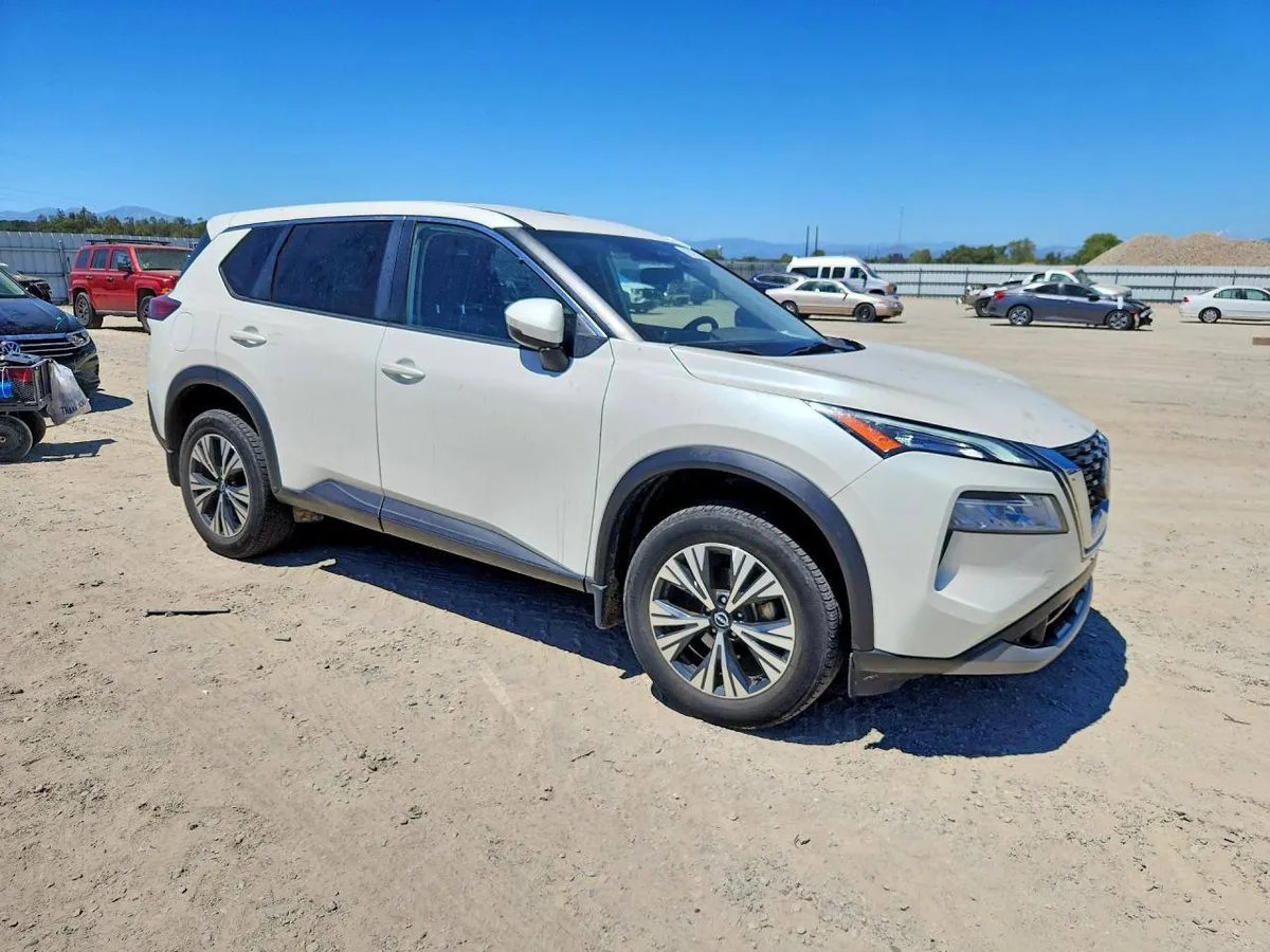 NISSAN ROGUE SV 2022