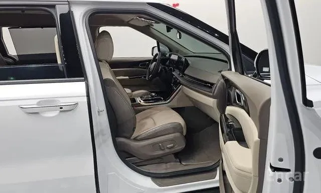 KIA CARNIVAL SIGNATURE 2023