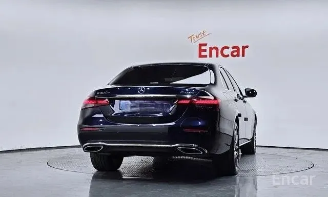 MERCEDES-BENZ E300E 4MATIC EXCLUSIVE 2022