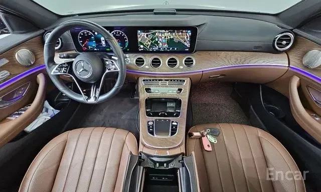 MERCEDES-BENZ E300E 4MATIC EXCLUSIVE 2022