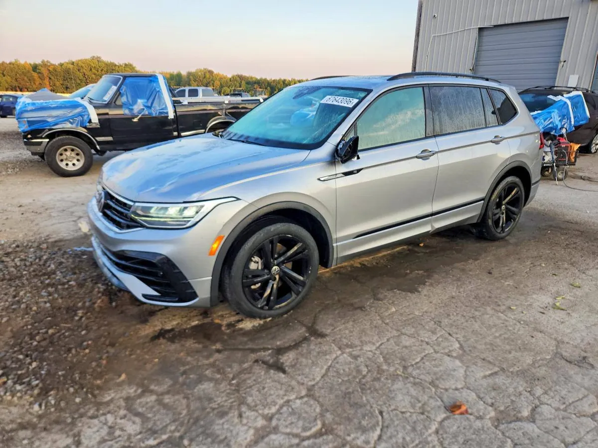 VOLKSWAGEN TIGUAN SE 2023