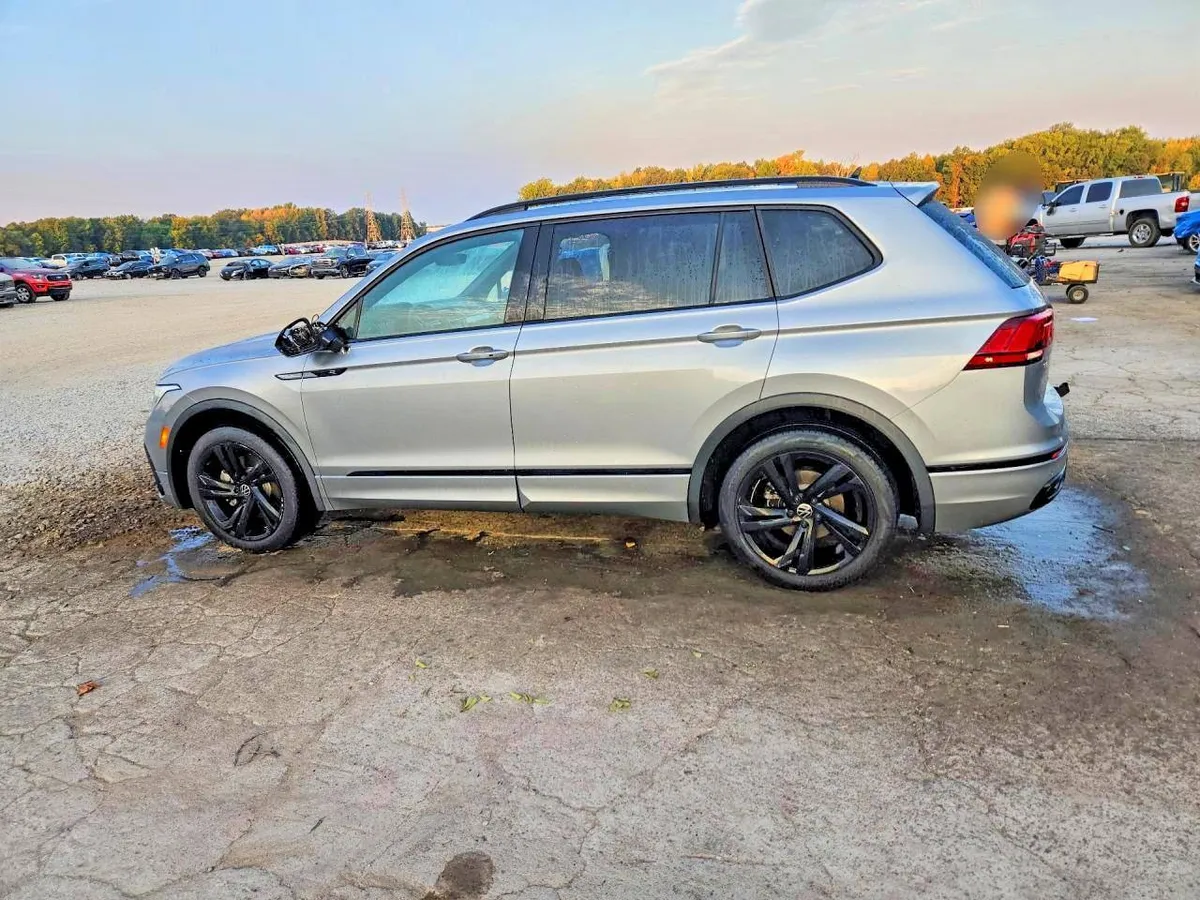 VOLKSWAGEN TIGUAN SE 2023