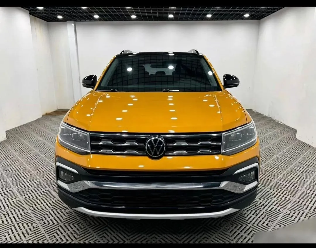 VOLKSWAGEN T-CROSS DELUXE EDITION 2022