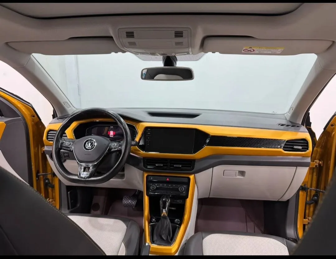 VOLKSWAGEN T-CROSS DELUXE EDITION 2022