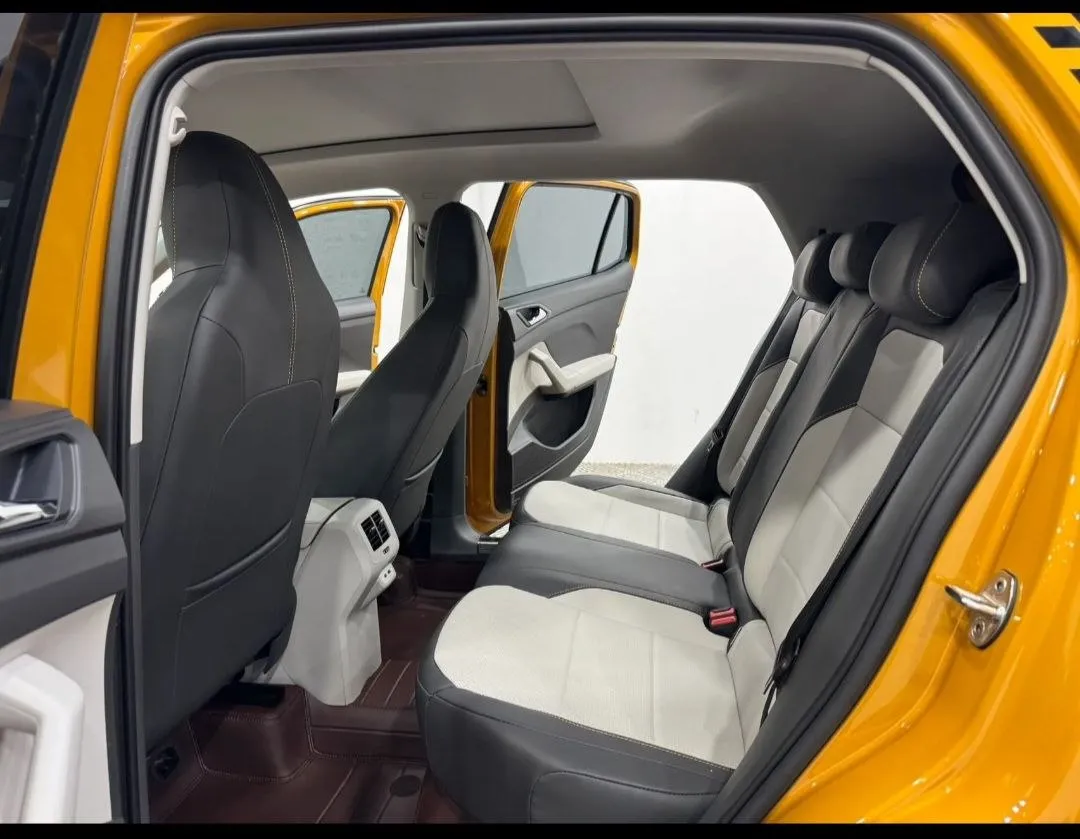 VOLKSWAGEN T-CROSS DELUXE EDITION 2022