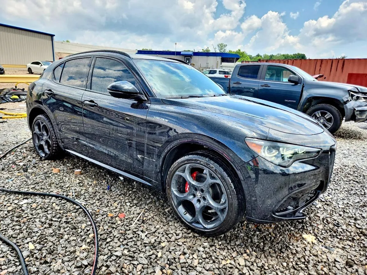 ALFA ROMEO STELVIO TI 2024