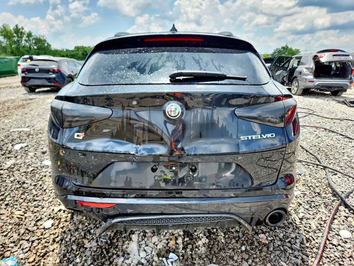 ALFA ROMEO STELVIO TI 2024