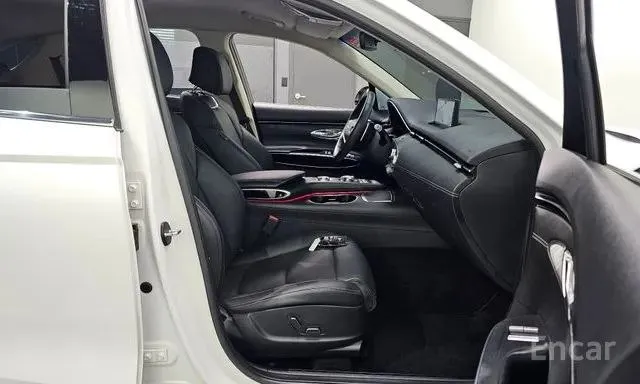 GENESIS GV70 2022