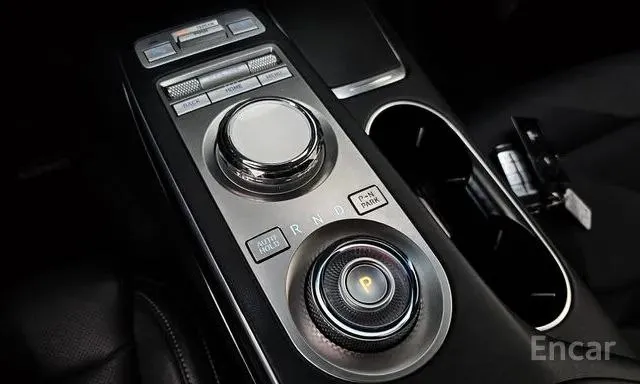 GENESIS GV70 2022