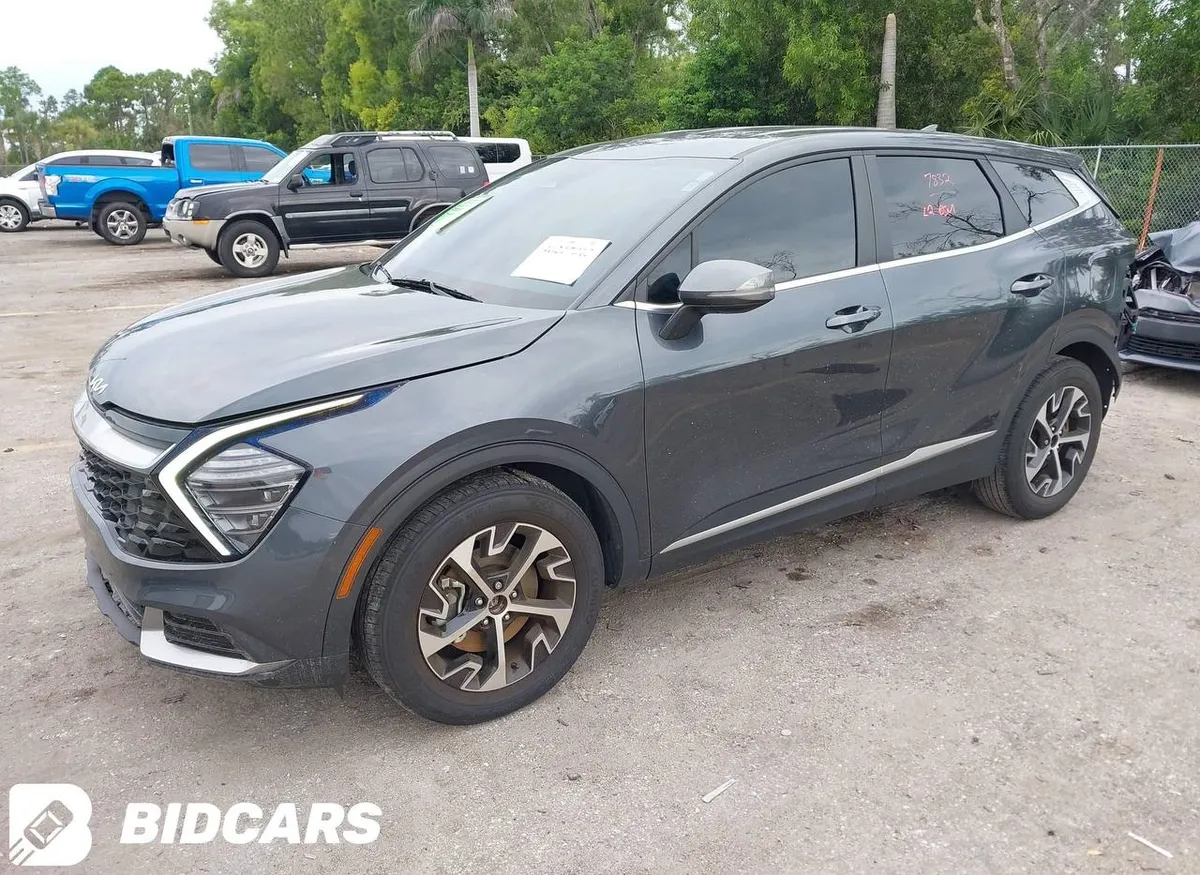 KIA SPORTAGE EX 2024