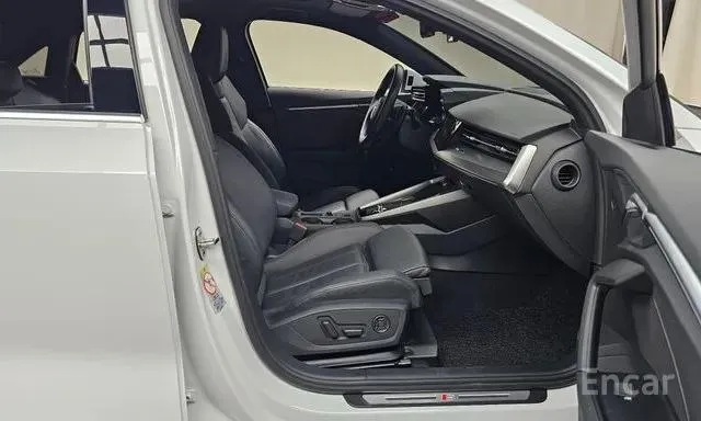 AUDI A3 PREMIUM 2022