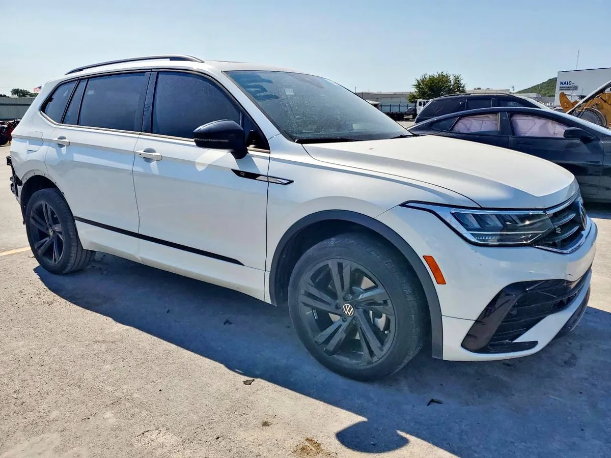 VOLKSWAGEN TIGUAN SE 2023