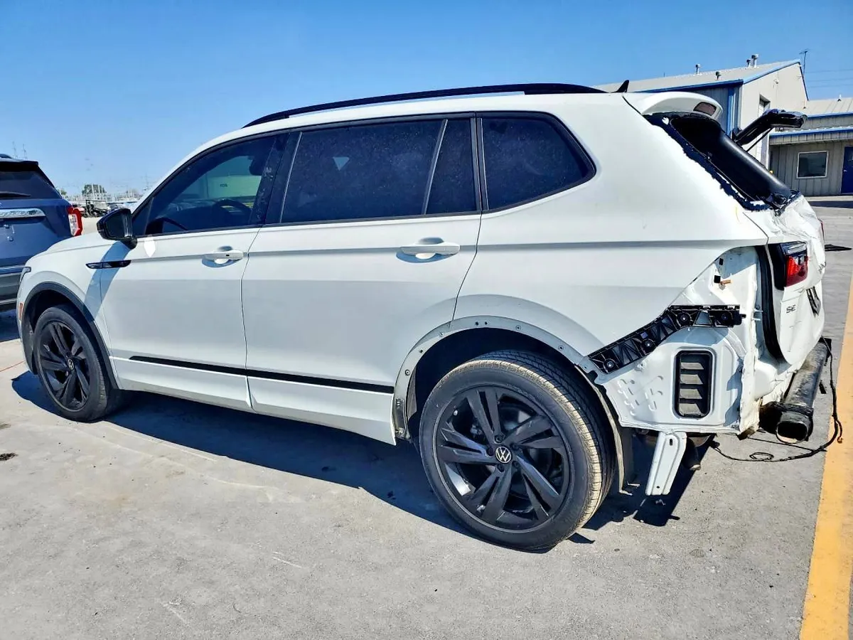 VOLKSWAGEN TIGUAN SE 2023