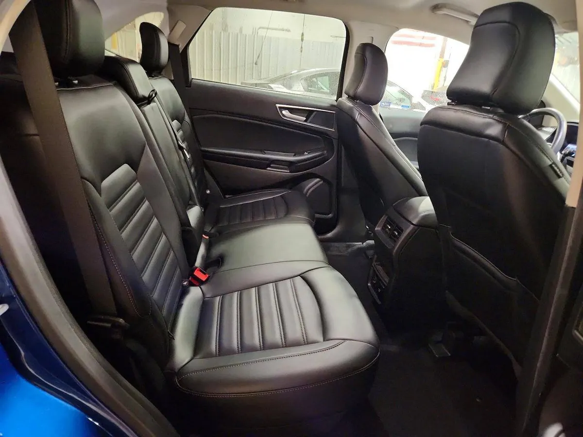 FORD EDGE TITANIUM 2022