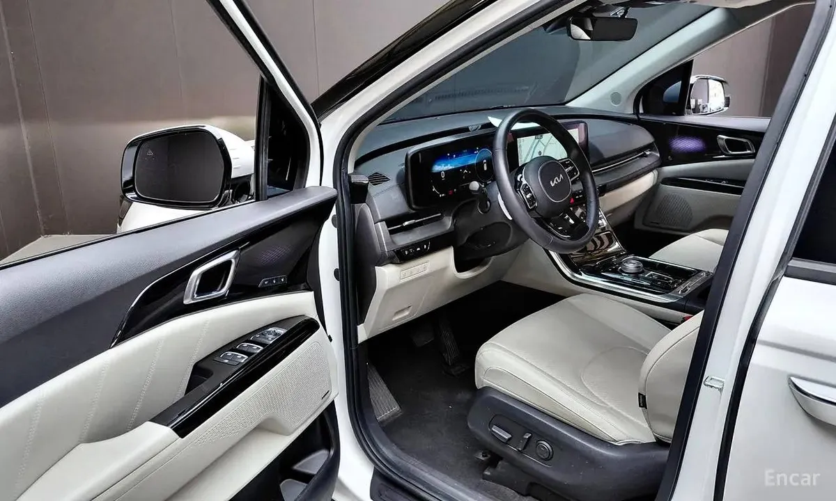 KIA CARNIVAL SIGNATURE 2023