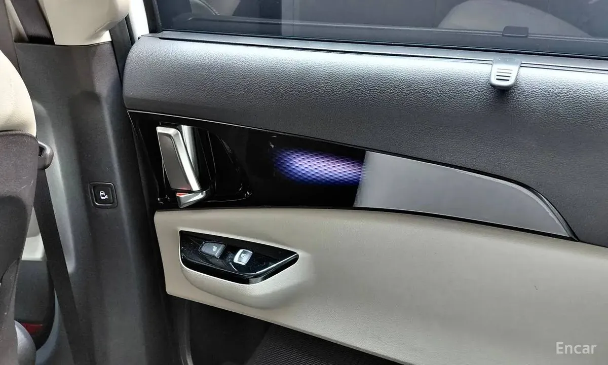 KIA CARNIVAL SIGNATURE 2023