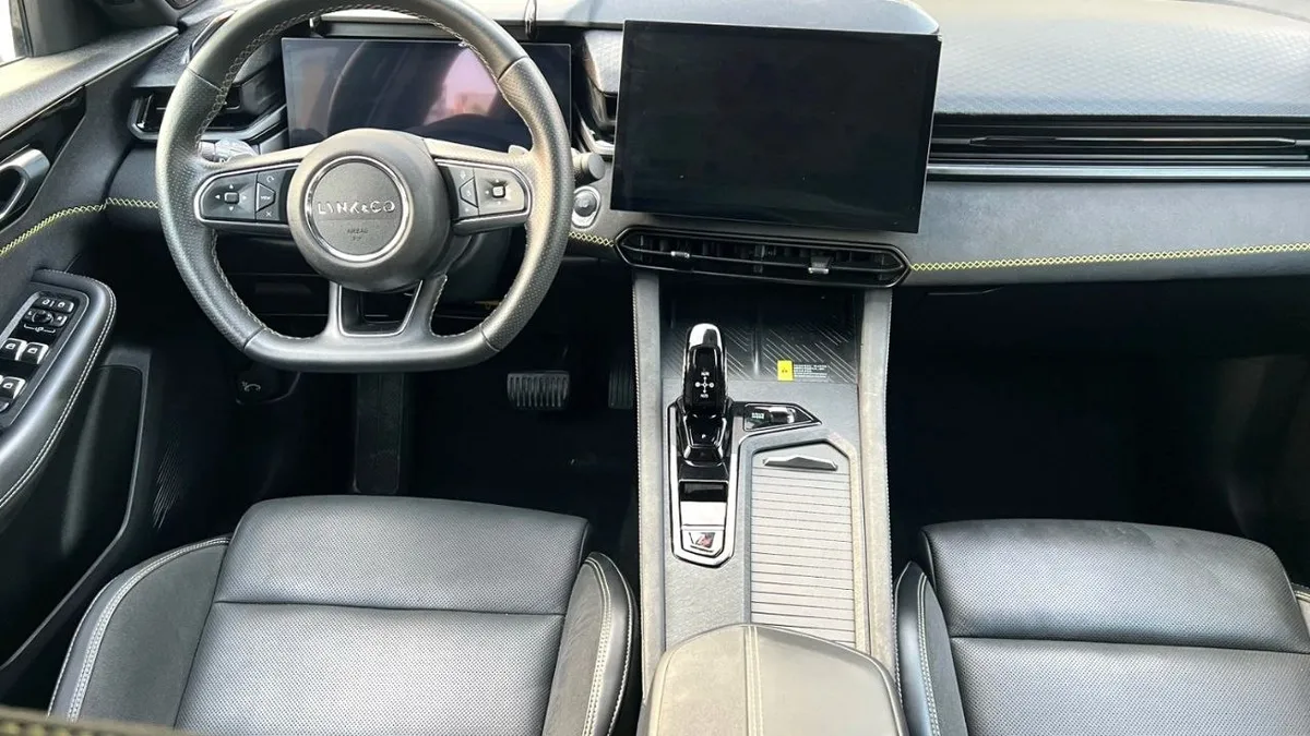 LYNK & CO 03 POWER PLUS 2022
