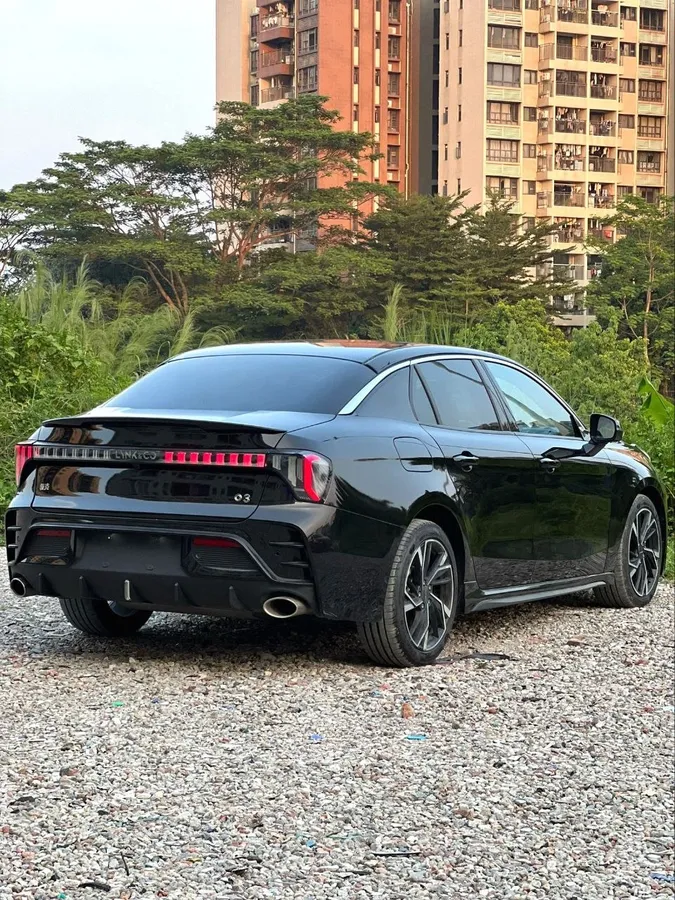 LYNK & CO 03 POWER PLUS 2022