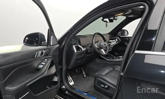 BMW X7 XDRIVE40I M-SPORT 2023