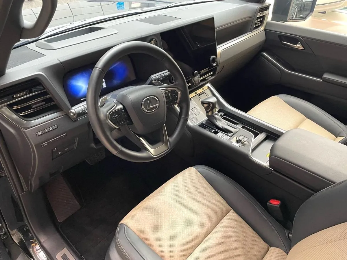 LEXUS GX550H OVERTAIL SUMMIT EDITION 2024