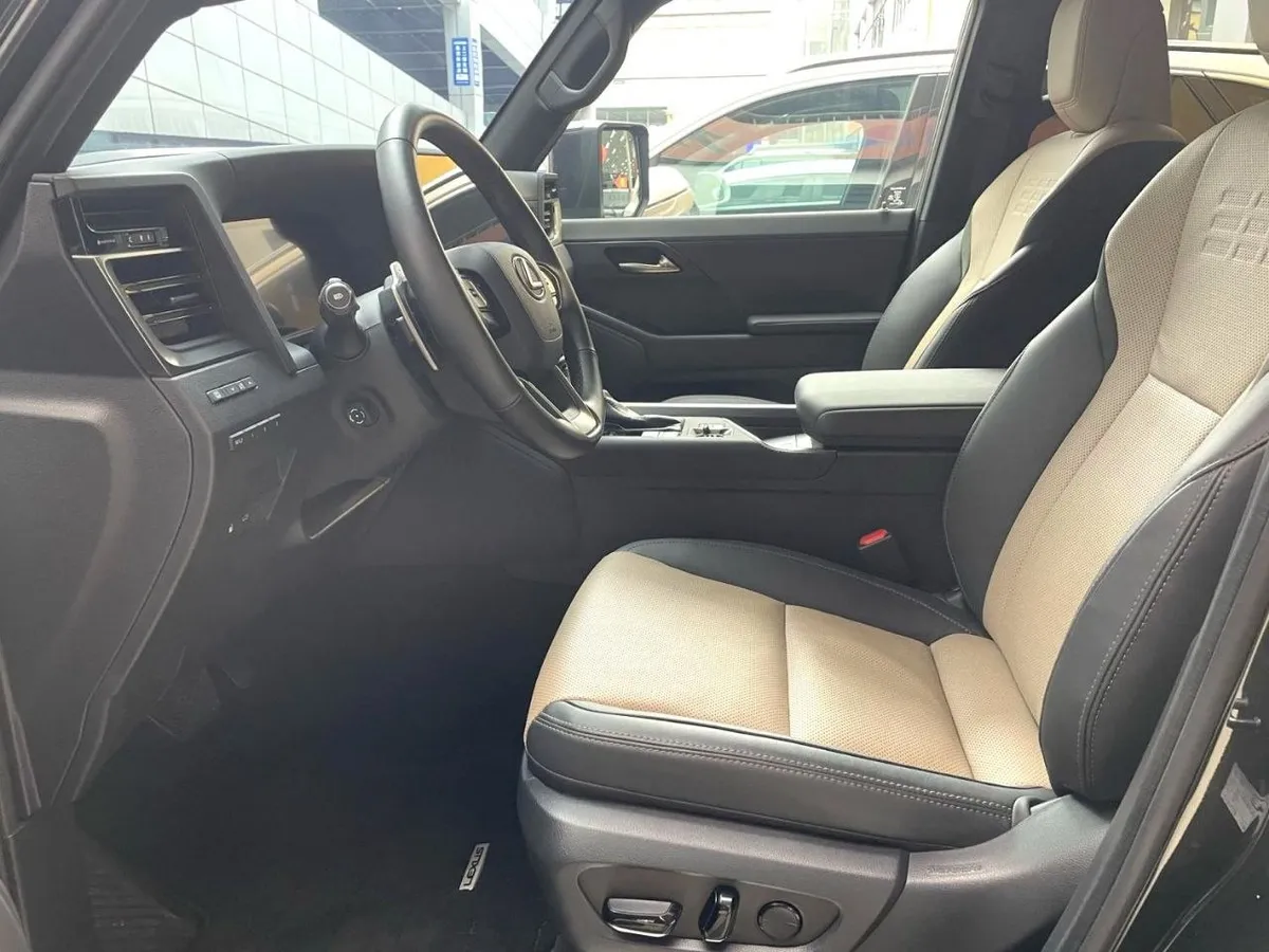 LEXUS GX550H OVERTAIL SUMMIT EDITION 2024