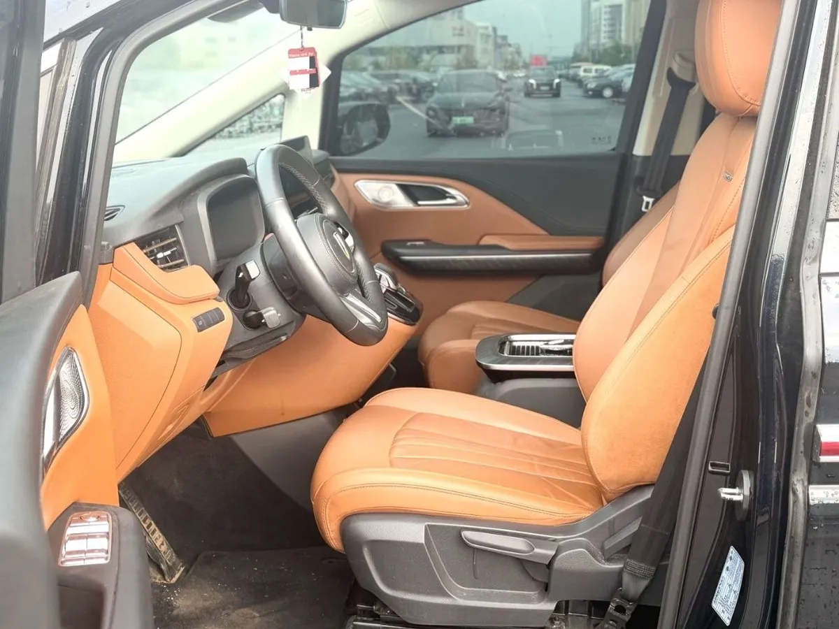 HONGQI HQ9 2022