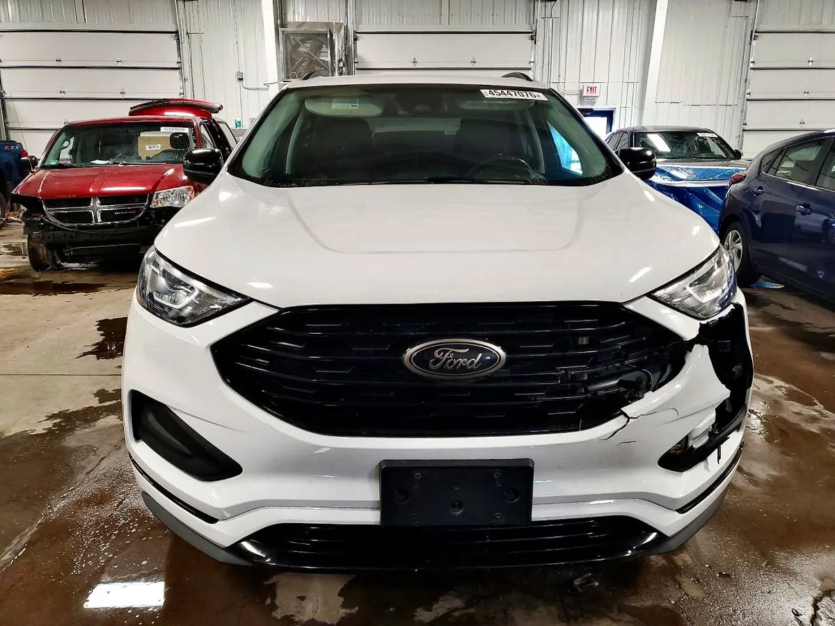 FORD EDGE SE 2022