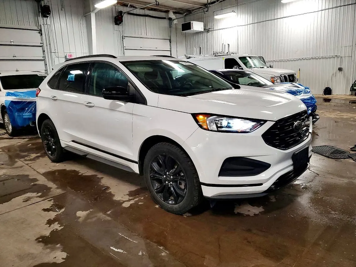 FORD EDGE SE 2022