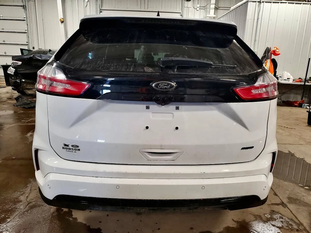 FORD EDGE SE 2022